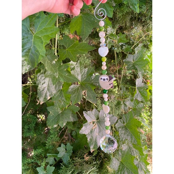 Relaxing Sloth Prism window catcher - Picture 2 of 3